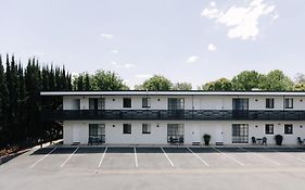 Centralpoint Motel